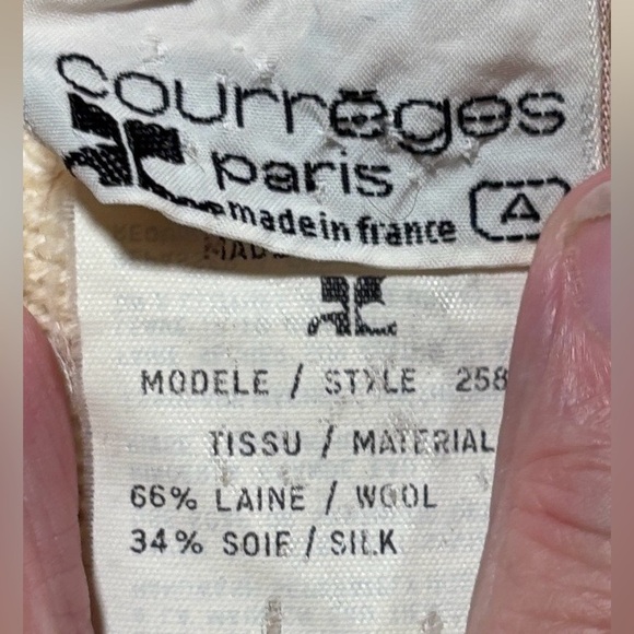 Vintage Courreges Paris Wool and Silk sweater Large 12/14 Cream made in France - Picture 5 of 5